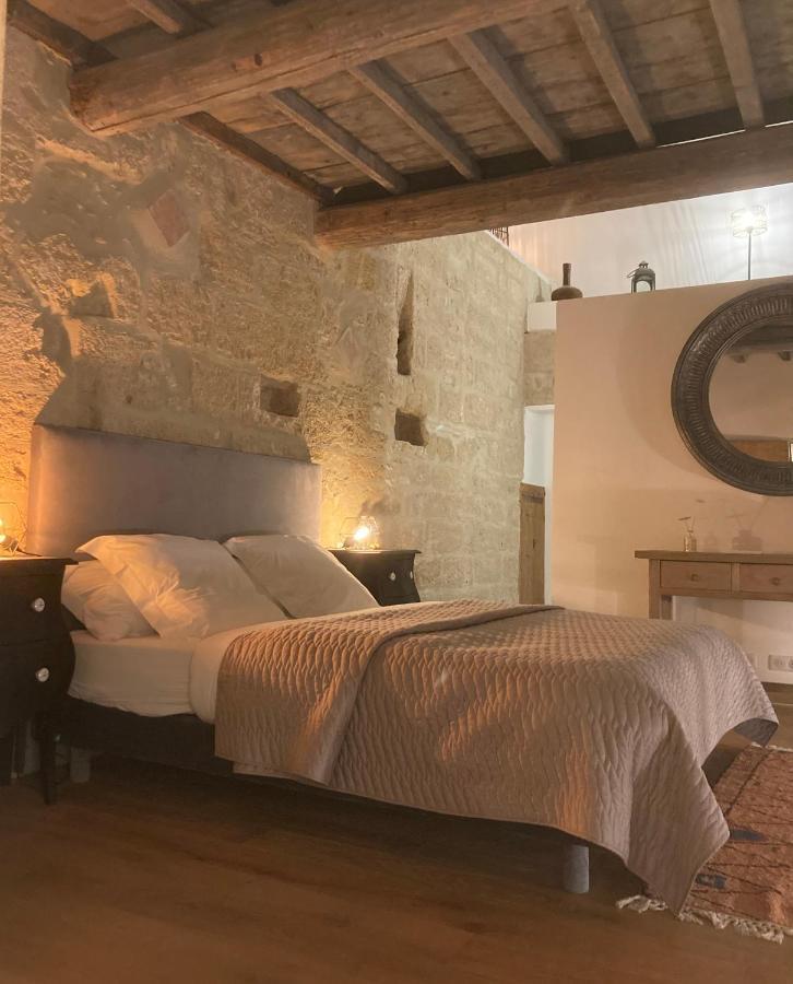 La Maison D'Aime Saint-Quentin-la-Poterie Exterior foto
